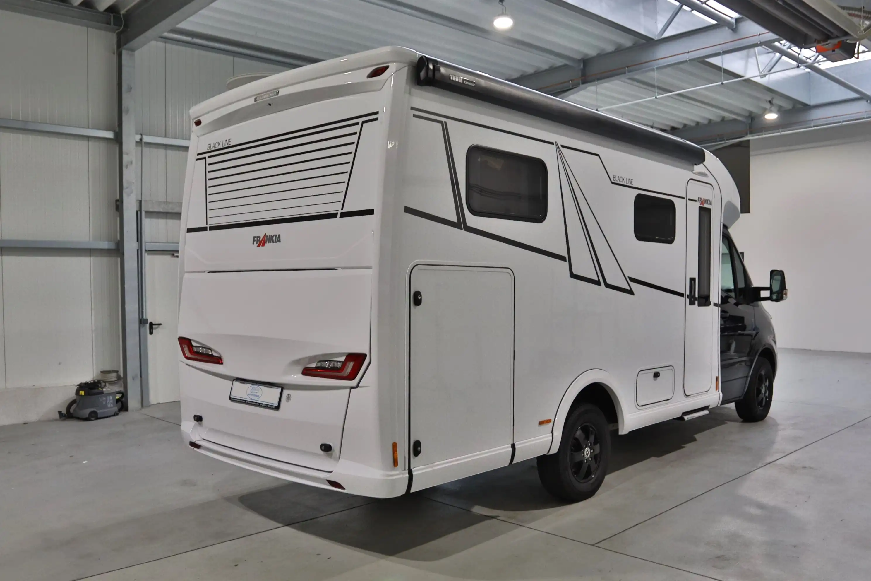 FRANKIA Neo Black-Line
